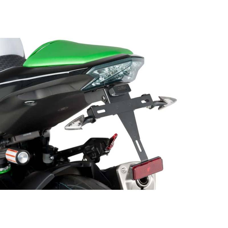 SUPPORT DE PLAQUE KAWASAKI Z800 13-17 / Puig