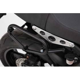 Support latéral droit SLC Yamaha XSR 900 (15-).