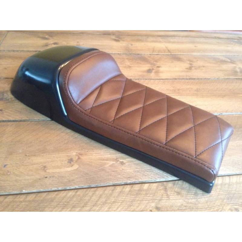 SELLE CAFE RACER CHOCOLAT BROWN TYPE 39 L : 60cms