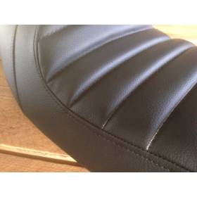 SELLE CLASSIC BRAT BLACK TYPE 37 L : 52cms