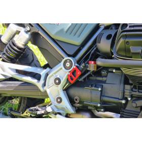 Protection maître-cylindre frein arrière CNC Racing Moto Guzzi V85 TT