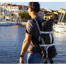 Porte Blouson Moto et 2 Roues dans une Pochette – LMD