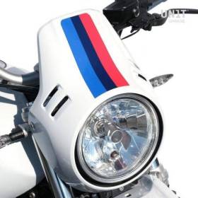 Autocollant de sport automobile